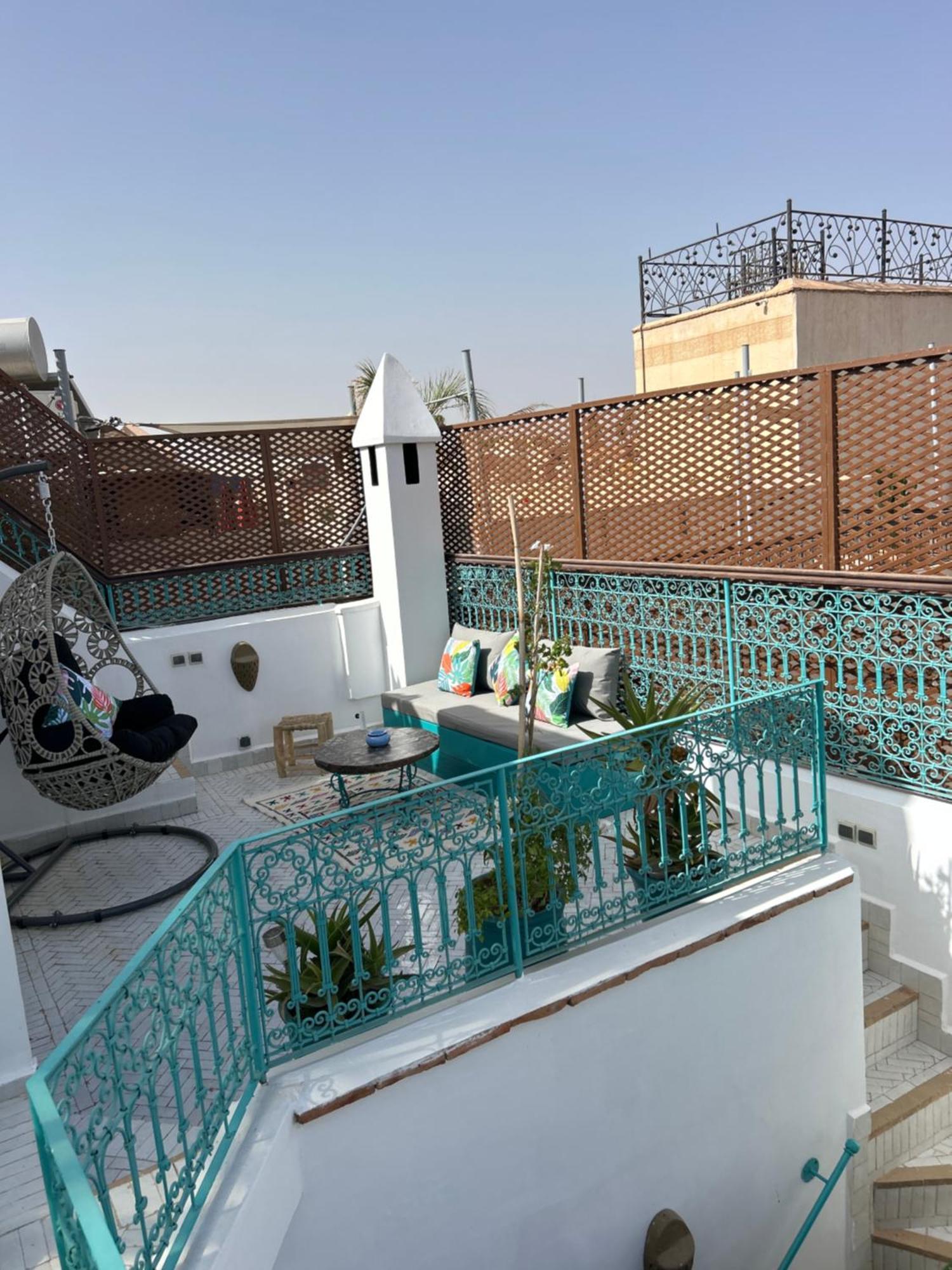 Riad Amazing Amazigh Avec Jacuzzi Petit Dejeuner Compris Avec Aussi Chambres Familiales Pres De La Place Jemaa El Fna 마라케시 외부 사진